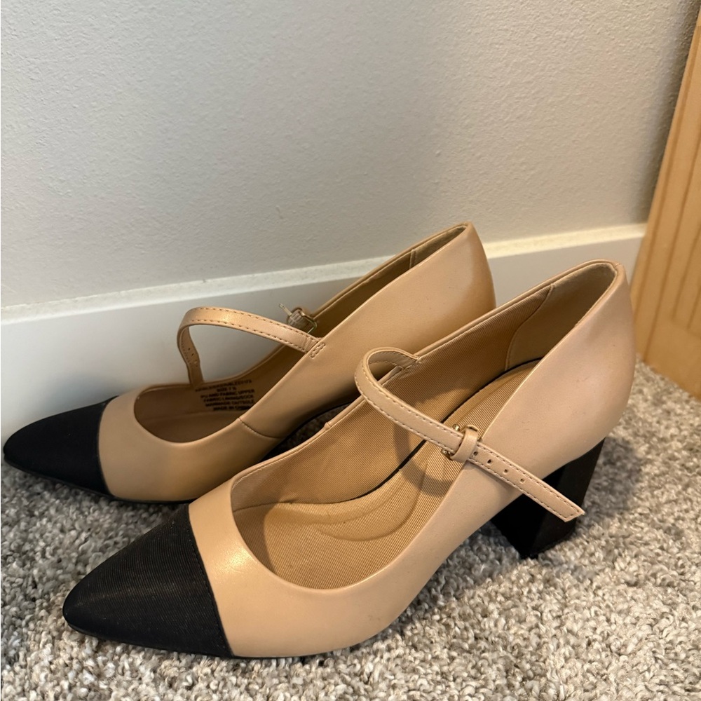 Size 7.5 Anne Klein Women Heels